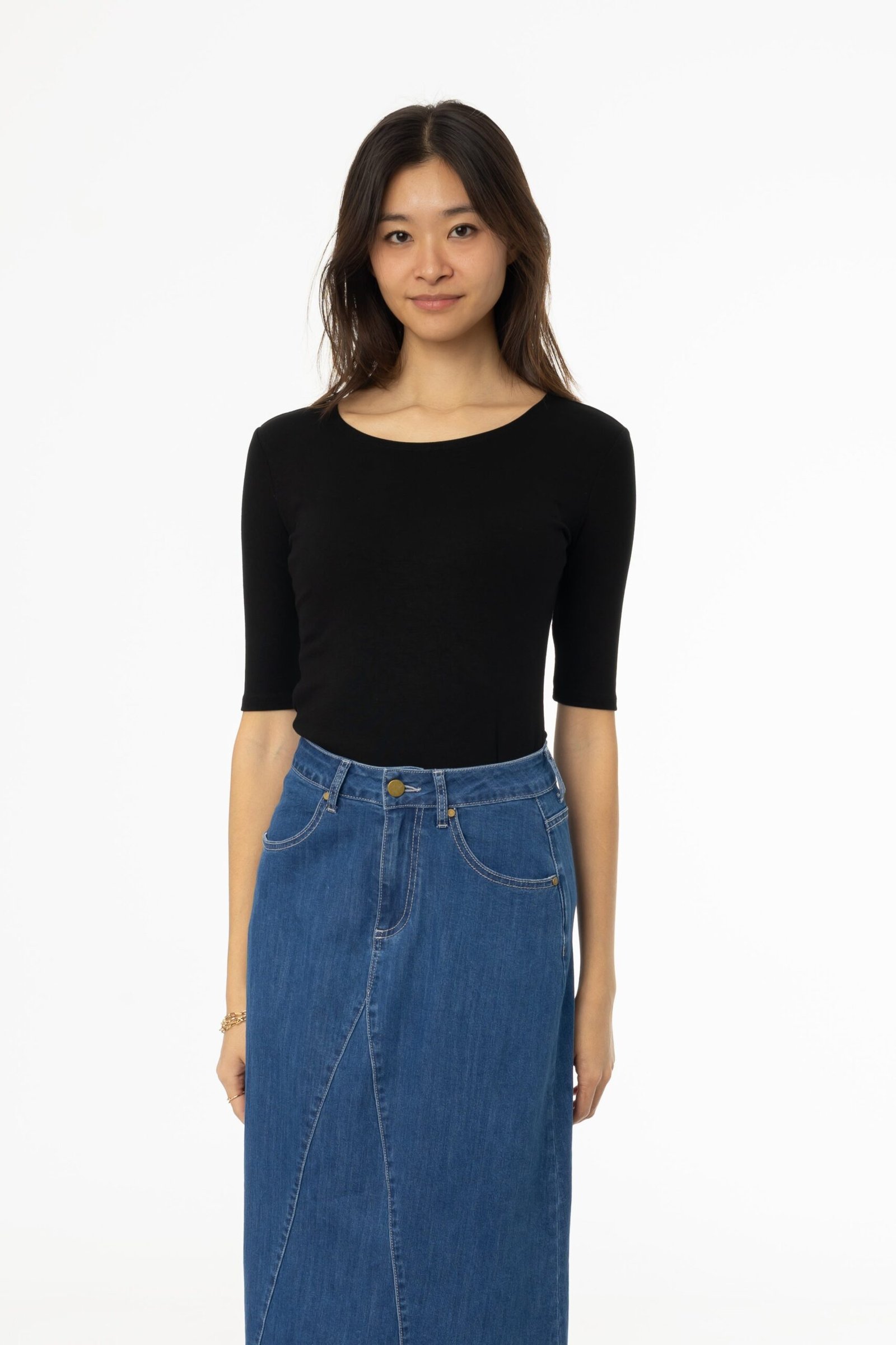 Black Solid Midi Sleeve Wider Neck Tee - Image 4